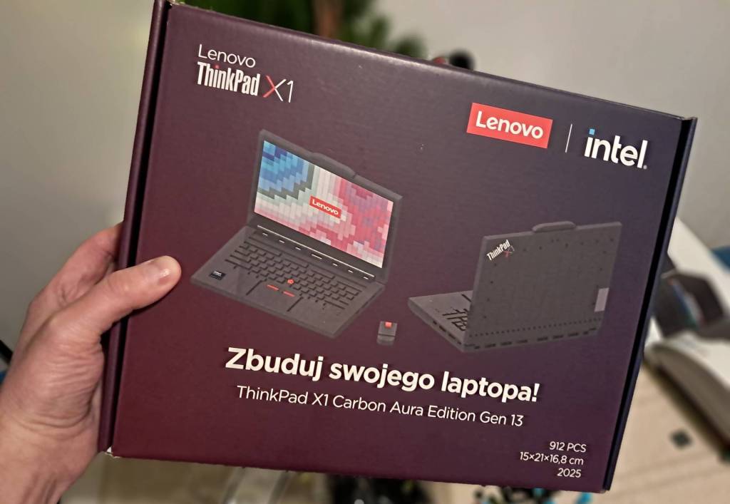 brick laptop lenovo box
